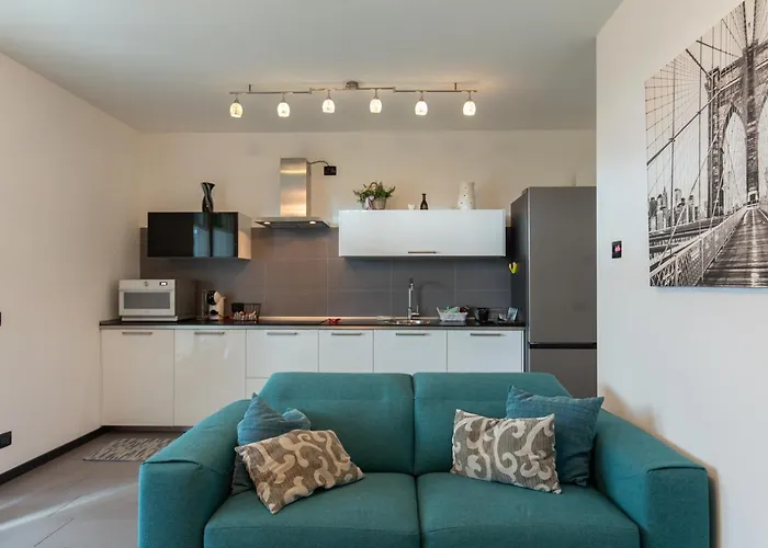 Prestige Sara Daire *