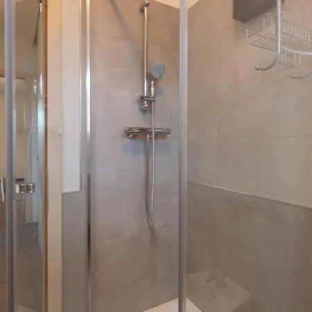 아파트 Prestige Sara *